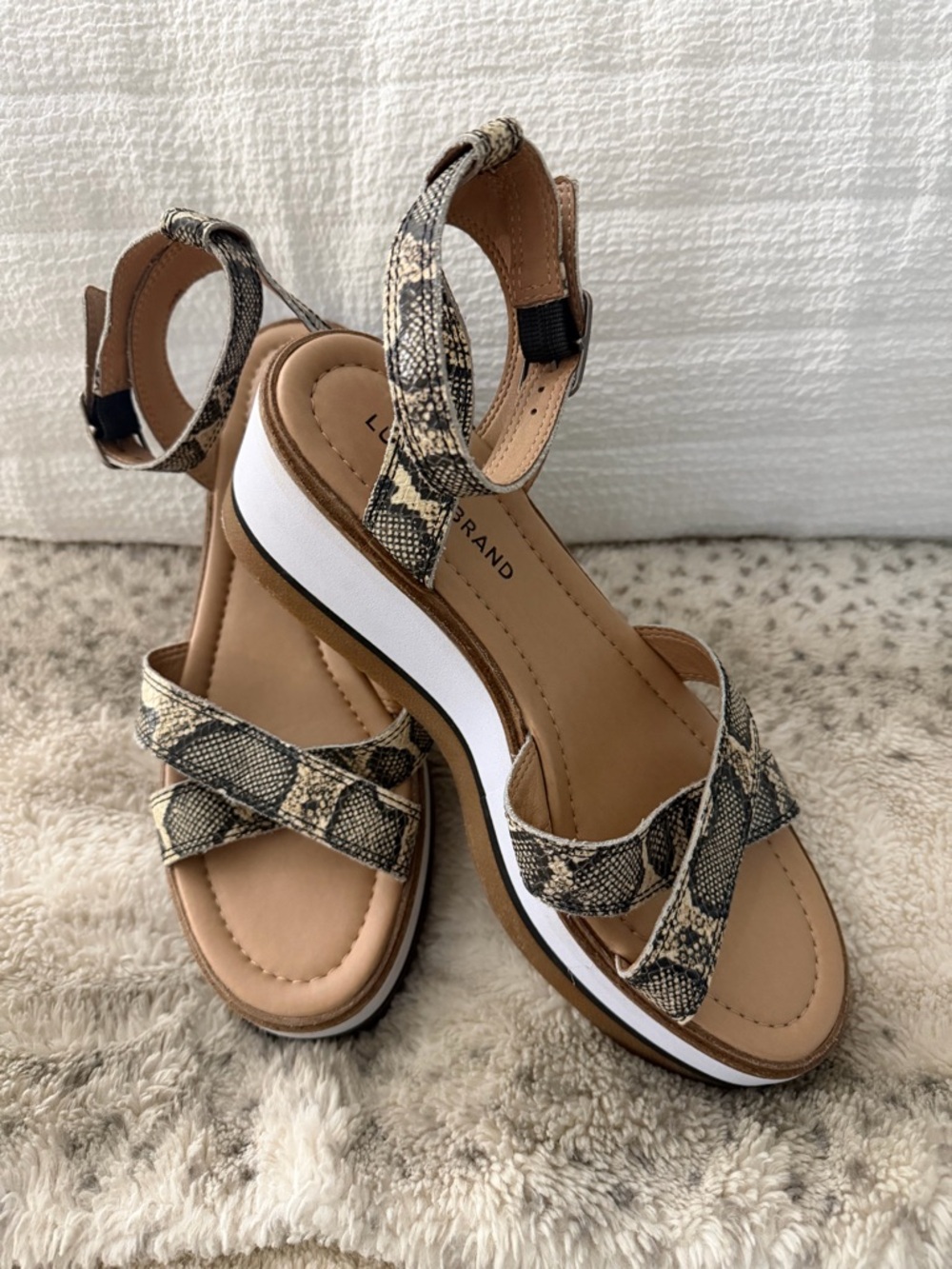 Lucky Brand Women’s Size 10 Snakeskin Platform Sandals – Brand New $25